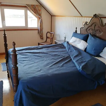 Casa Do Pinheiro Near Obidos With Garden Carvalhal (Leiria)