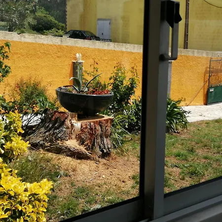 Holiday home Casa Do Pinheiro Near Obidos With Garden