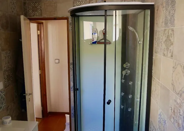 Casa Do Pinheiro Near Obidos With Garden Hébergement de vacances Carvalhal (Leiria)